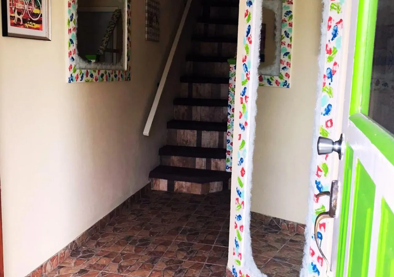 Auberge de jeunesse Bahamas Goombay à Nassau Bahamas